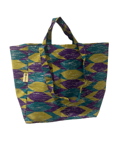 Shopper Coop inside golden kente